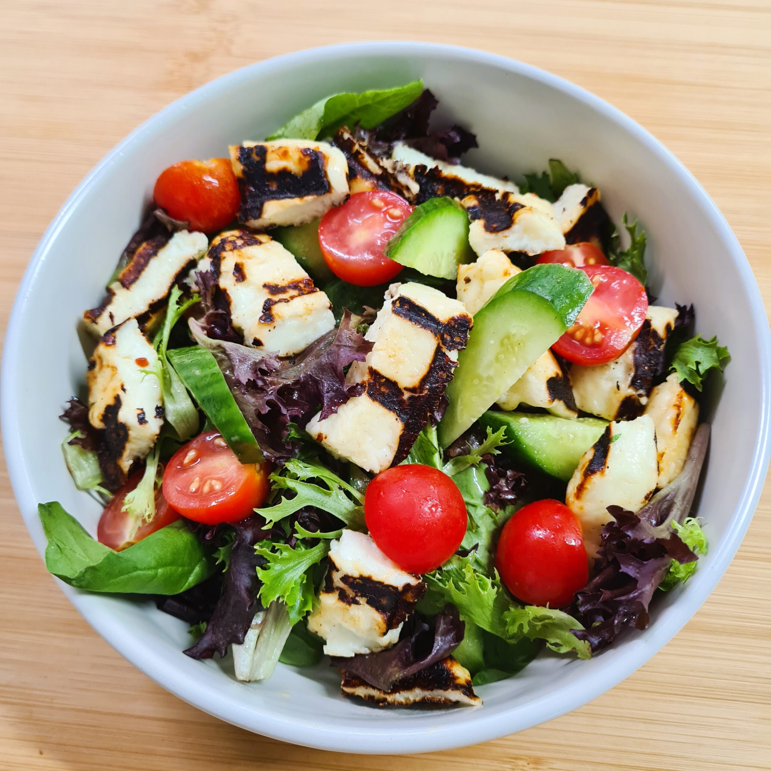 halloumi salad